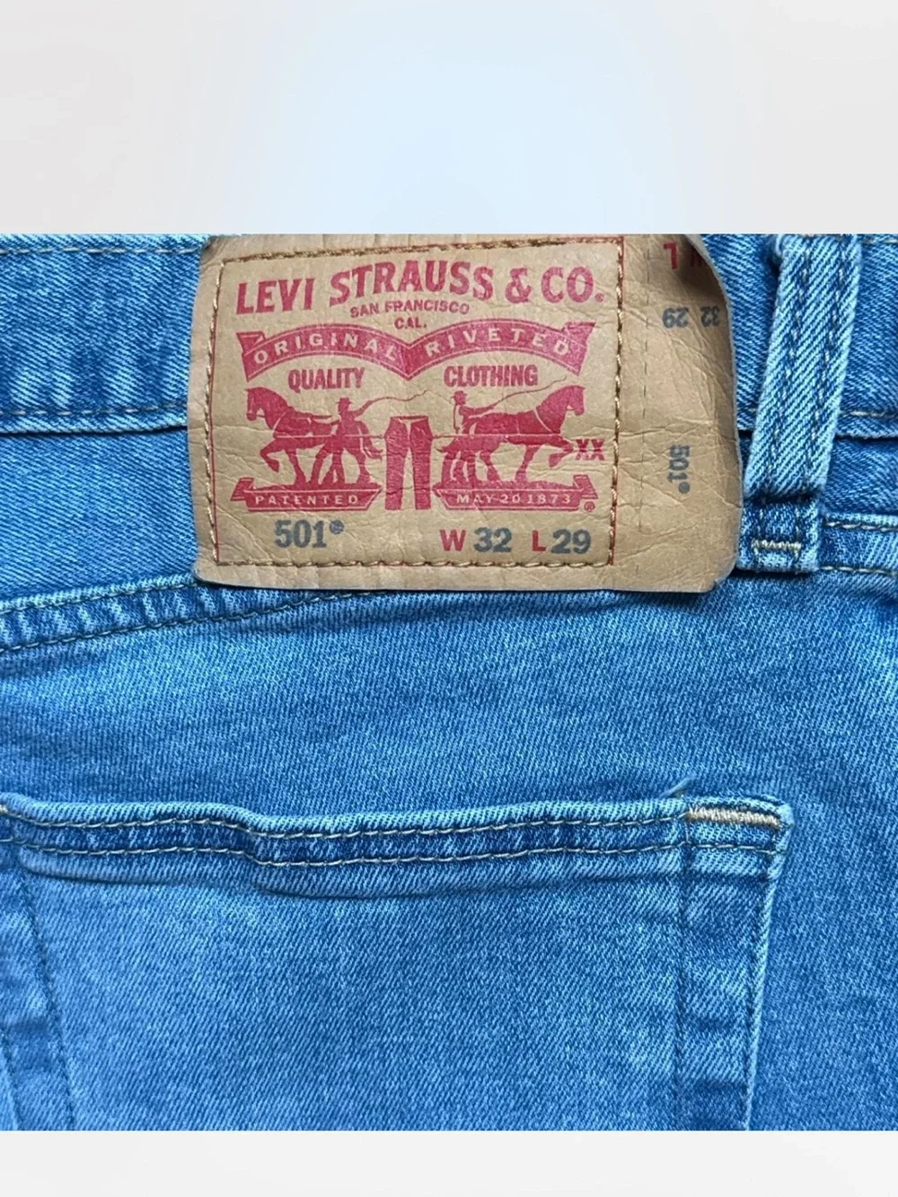 Vintage Levi's 501 Button Fly Jeans W32 L29